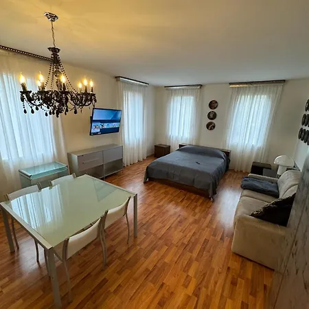 House 326 Apartmán